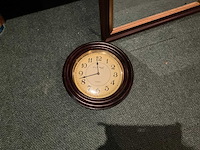 Spiegel en klok - afbeelding 2 van  3