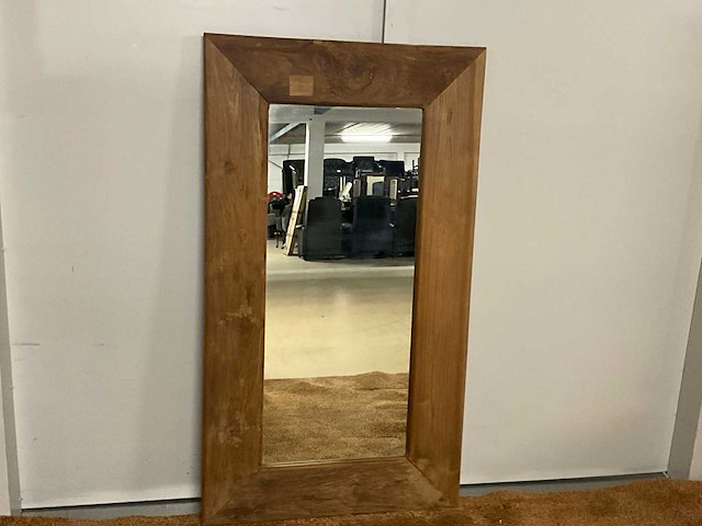 Spiegel in houten frame - afbeelding 2 van  5
