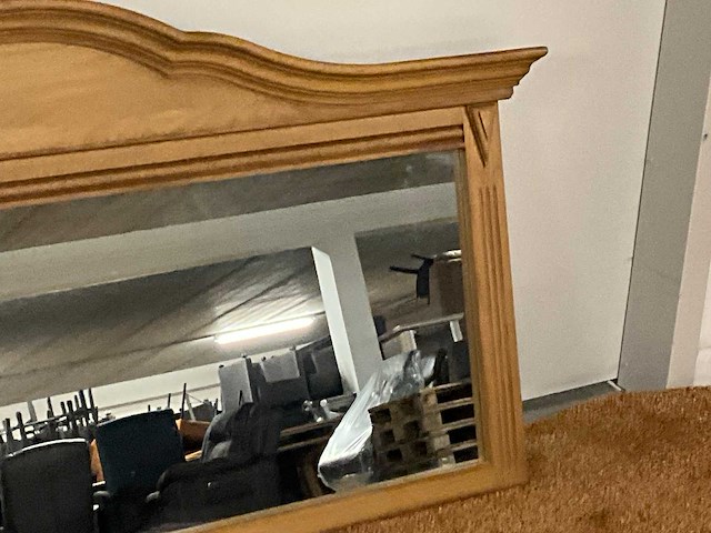 Spiegel in houten frame - afbeelding 6 van  6