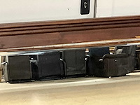 Spiegel in houten frame - afbeelding 4 van  8