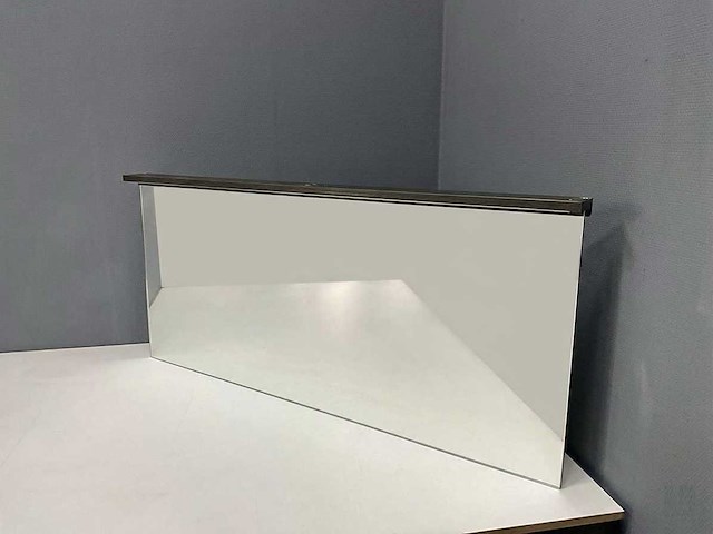 Spiegel met led verlichting 139 x 58 cm - afbeelding 3 van  5