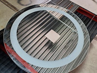 Spiegel met verlichte ring - diameter ca. 90 cm - afbeelding 1 van  3