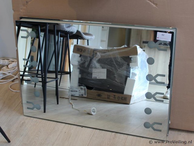 Spiegel met verlichting en verwarming - afbeelding 1 van  3
