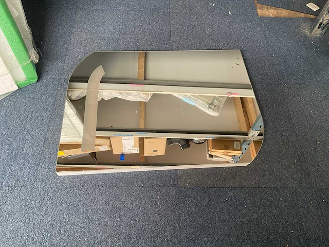 Spiegel met verlichting - afbeelding 3 van  4