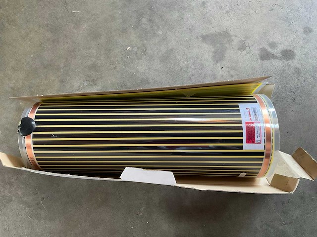 Spiegel verwarmingselement 524x1024mm - afbeelding 1 van  1