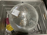 Spiegelbol met motor - afbeelding 2 van  4