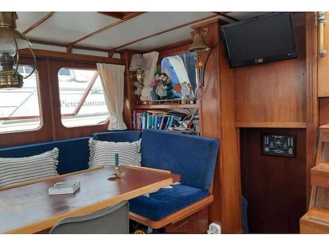 Spiegelgat - kotter - motorjacht - afbeelding 18 van  63