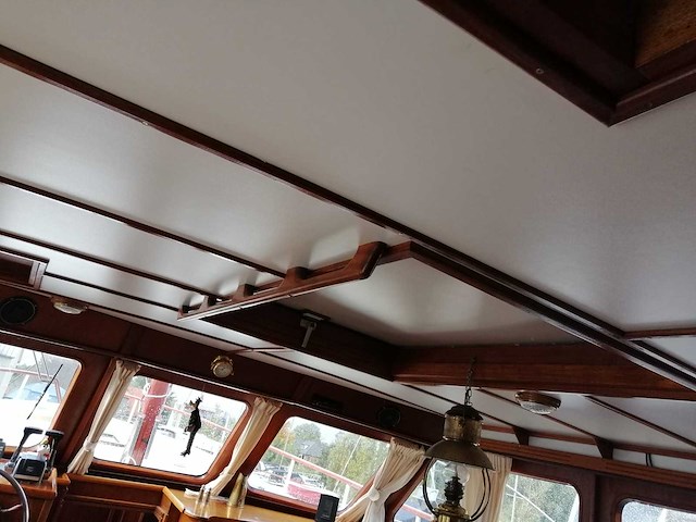 Spiegelgat - kotter - motorjacht - afbeelding 22 van  63