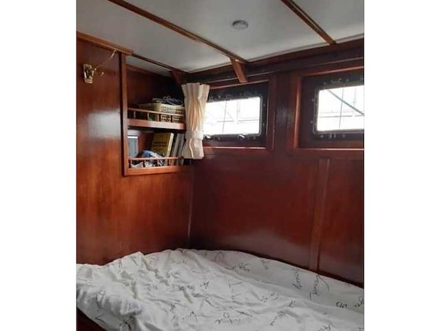 Spiegelgat - kotter - motorjacht - afbeelding 24 van  63