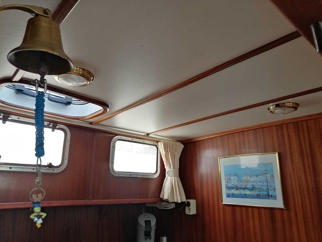 Spiegelgat - kotter - motorjacht - afbeelding 25 van  63