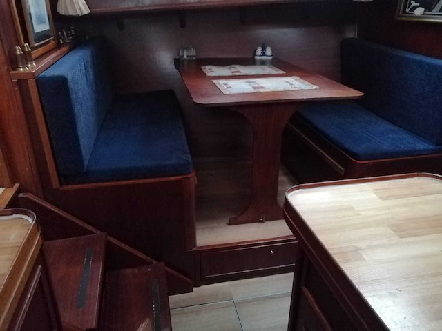 Spiegelgat - kotter - motorjacht - afbeelding 32 van  63