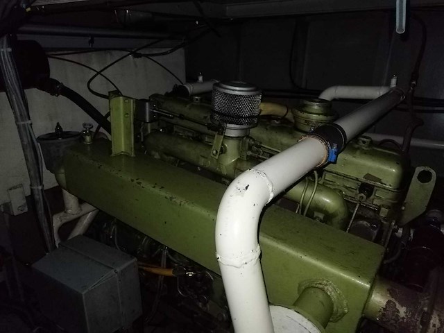 Spiegelgat - kotter - motorjacht - afbeelding 49 van  63