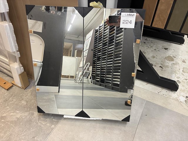 Spiegelkast met twee deuren, afm. 66 x 14 x 60 cm. - afbeelding 1 van  3