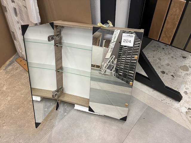Spiegelkast met twee deuren, afm. 66 x 14 x 60 cm. - afbeelding 2 van  3