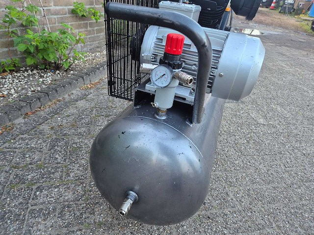 Spierings - zuigercompressor - afbeelding 3 van  4