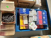 Spijkers, nagels & nieten - afbeelding 2 van  7