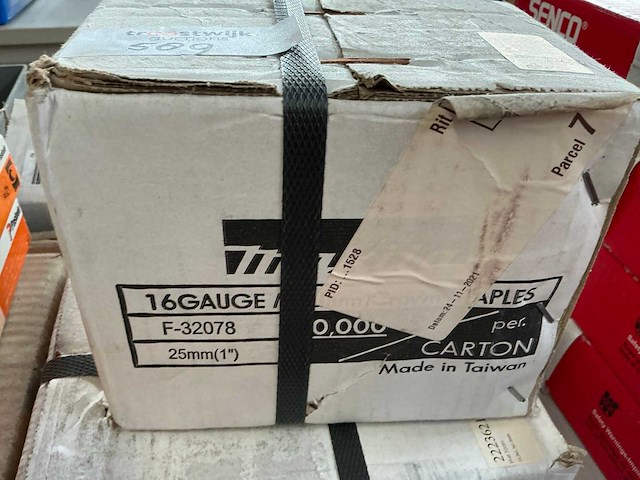 Spijkers, nagels & nieten - afbeelding 2 van  7