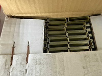 Spijkers, nagels & nieten - afbeelding 5 van  7