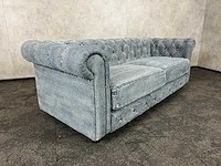 Spijkerstof gecapitonneerde sofa - afbeelding 3 van  9