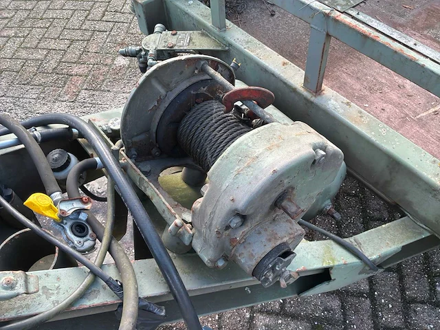 Spijkstaal vht 45 heftruck transport aanhangwagen met lier - afbeelding 4 van  18
