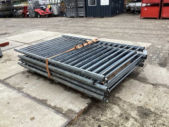 Spijlen hek (13x) - afbeelding 1 van  5