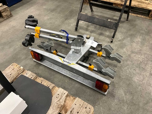 Spinder dubbele fietsendrager - afbeelding 1 van  2