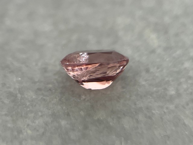 Spinel - 0.87 carat natuurlijke spinel - afbeelding 2 van  6