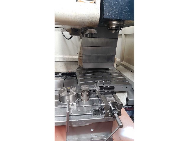 Spinner mc650 cnc vertical machining centre -2007 - afbeelding 4 van  4