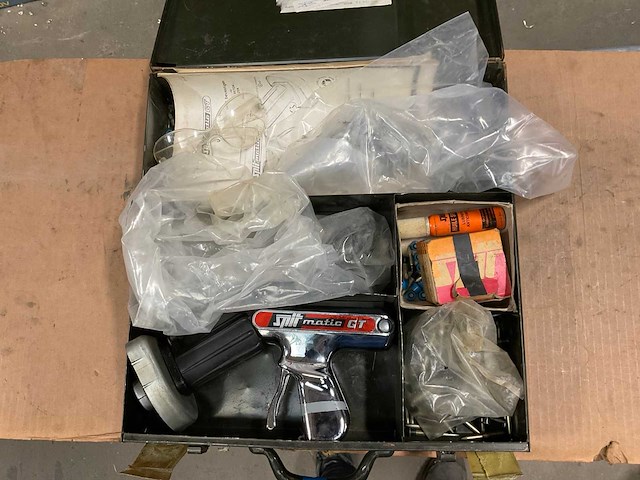 Spit matic gt spijkerpistool - afbeelding 1 van  3