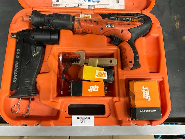 Spit p370 spitfire tacker - afbeelding 1 van  2