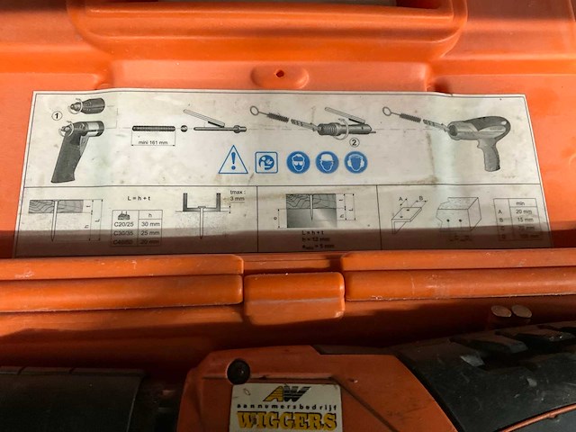 Spit p370 spitfire tacker - afbeelding 2 van  2