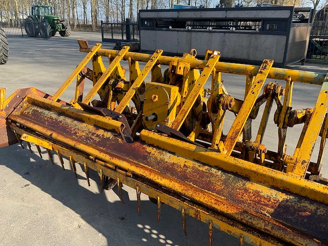 Spitmachine - afbeelding 7 van  8