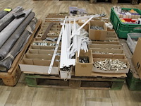 Splitpennen, borgveren, touwogen, borgpennen, etc. op pallet.