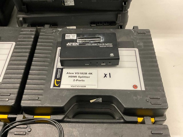 Splitters, switches en divers (16x) - afbeelding 10 van  10