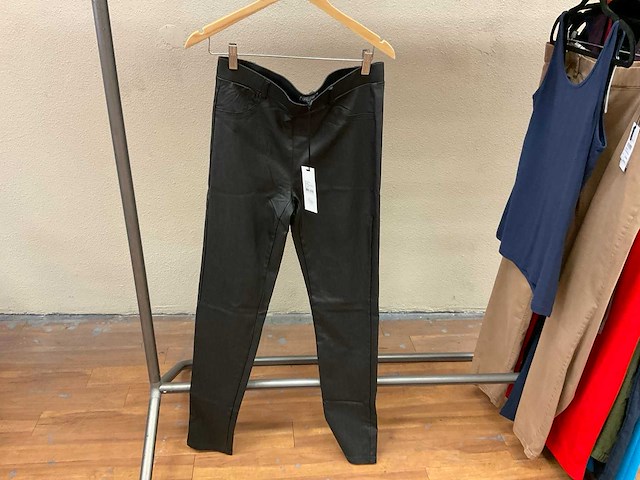 Splus by zusse, tencel, janna, only partij grote maten kleding (19x) - afbeelding 26 van  31