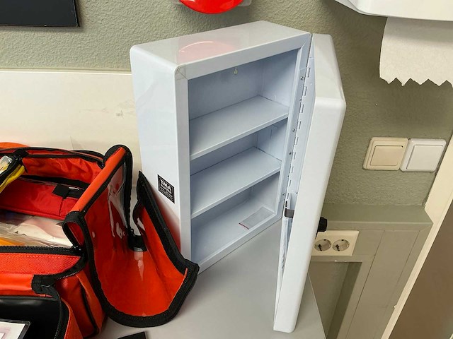 Spoedtas / kluisje - afbeelding 5 van  5