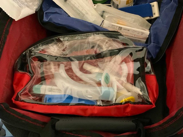 Spoedtas, medicijnkluis en oogdouche - afbeelding 8 van  9