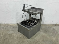 Spoelbak met kraan - afbeelding 1 van  3