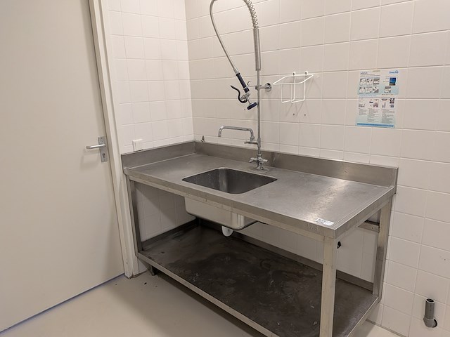 Spoelkeuken, beuk horeca - afbeelding 1 van  11