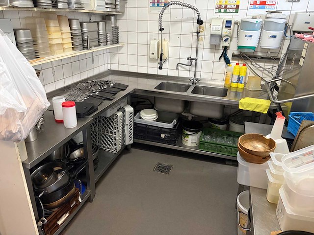 Spoelkeuken met assesoires - afbeelding 1 van  35