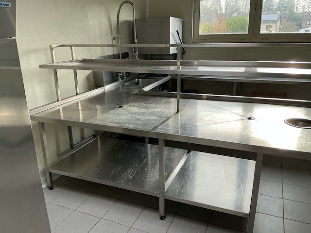 Spoelkeukenopstelling met hobart hx30e doorschuifvaatwasser (kapmodel) - afbeelding 4 van  19