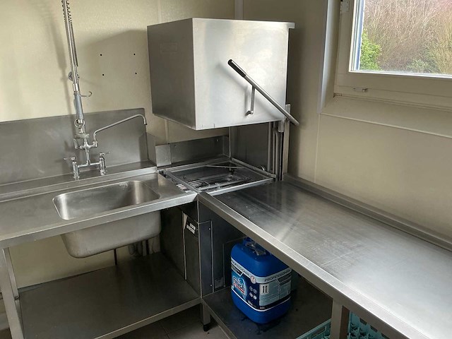 Spoelkeukenopstelling met hobart hx30e doorschuifvaatwasser (kapmodel) - afbeelding 14 van  19