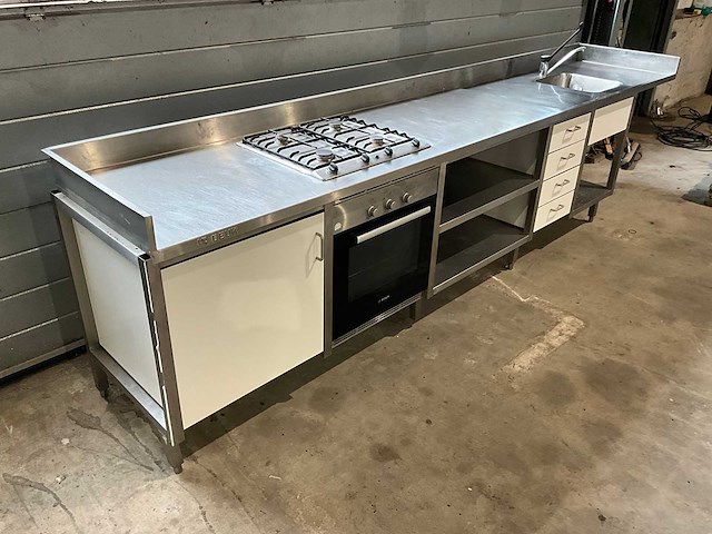 Spoeltafel met gasfornuis en oven - afbeelding 10 van  10