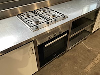 Spoeltafel met gasfornuis en oven - afbeelding 3 van  10