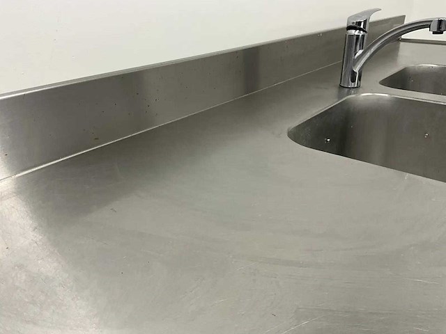 Spoeltafel met spatrand - afbeelding 6 van  7