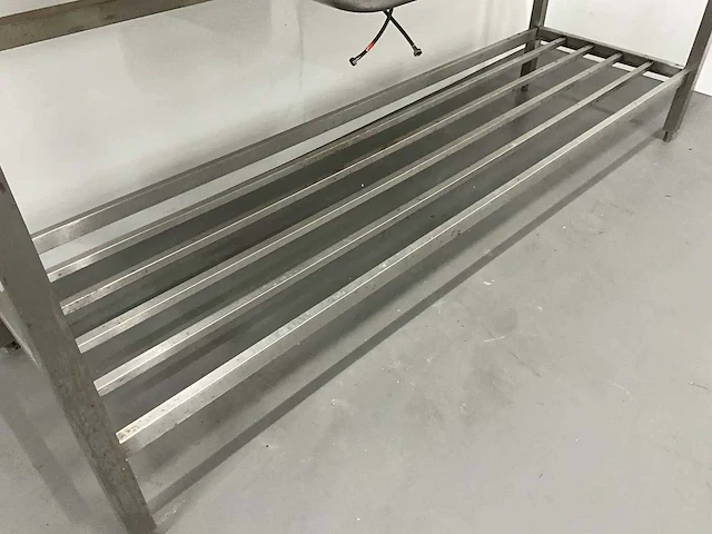Spoeltafel met spatrand - afbeelding 7 van  8