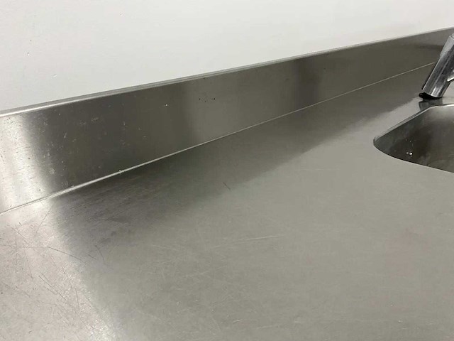 Spoeltafel met spatrand - afbeelding 8 van  8