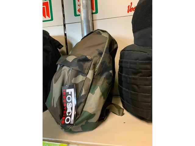 Sport en reistassen (8x) - afbeelding 5 van  7