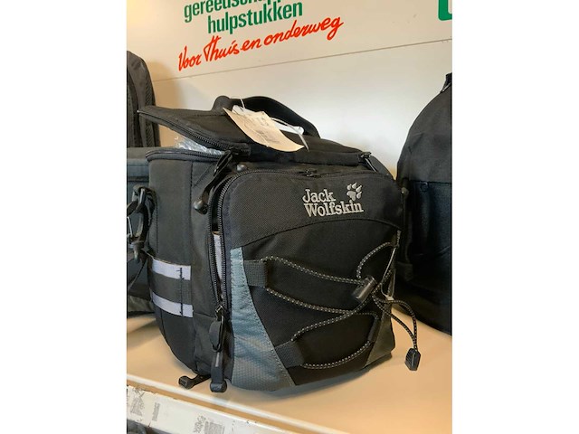 Sport en reistassen (8x) - afbeelding 6 van  7