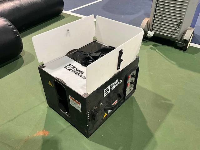 Sport tutor prolite tennisballen machine - afbeelding 1 van  3